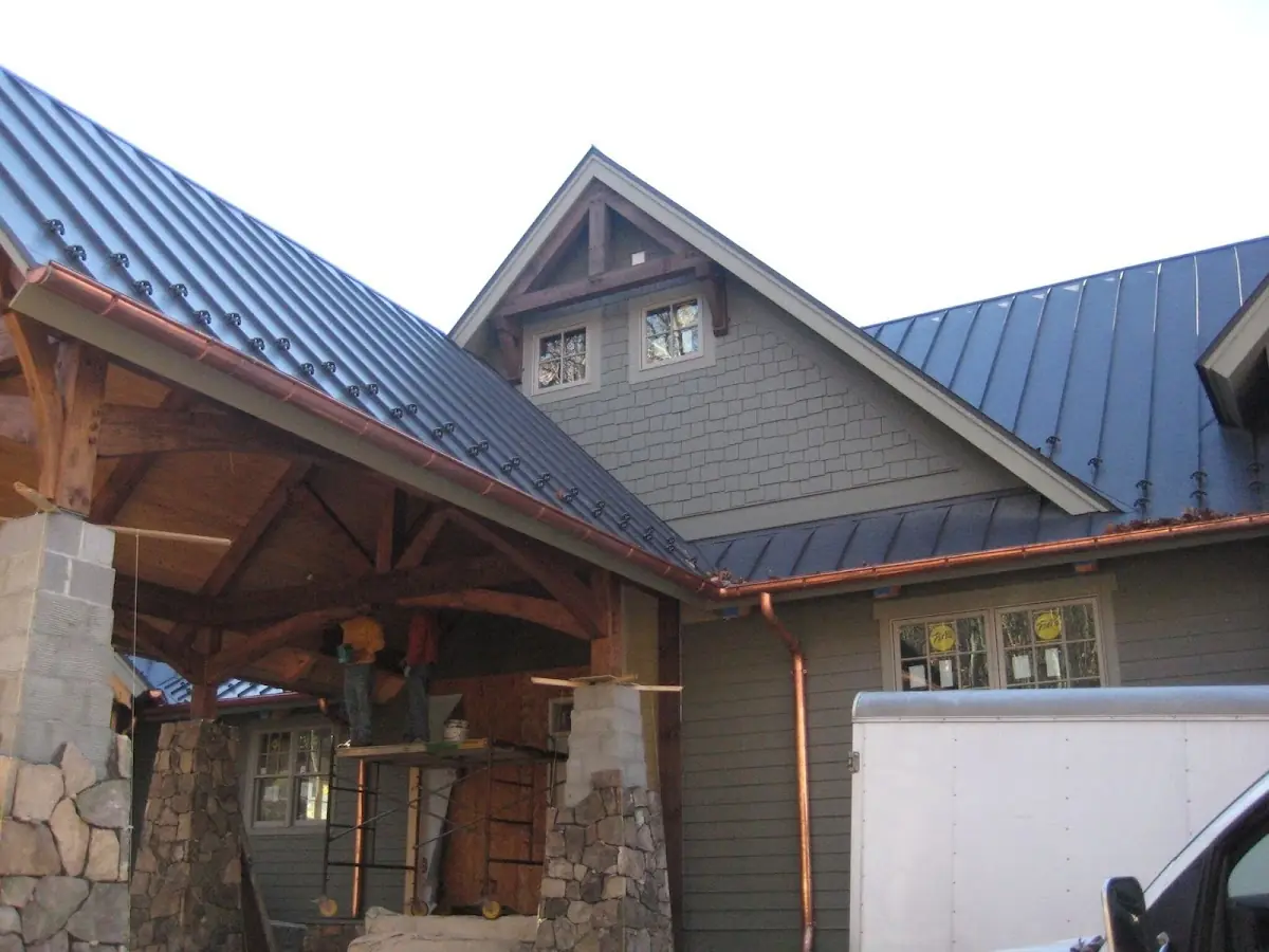 Craftsman Roofing team delivering quality roofing work in Pine Flats